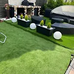 Bogyo Family Land Budapest