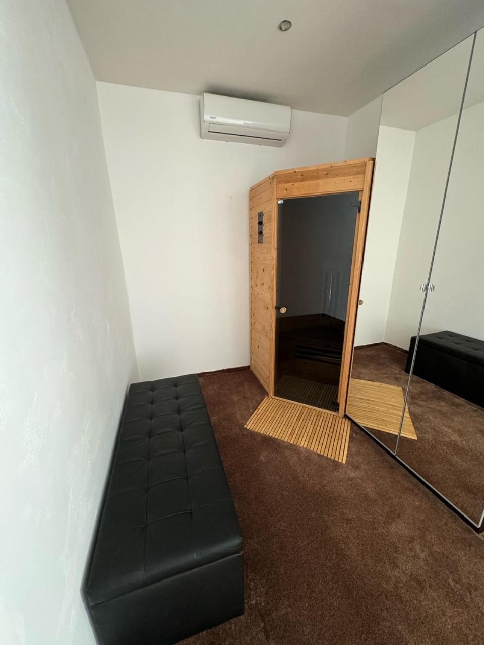 Bogyo Family Land Budapest