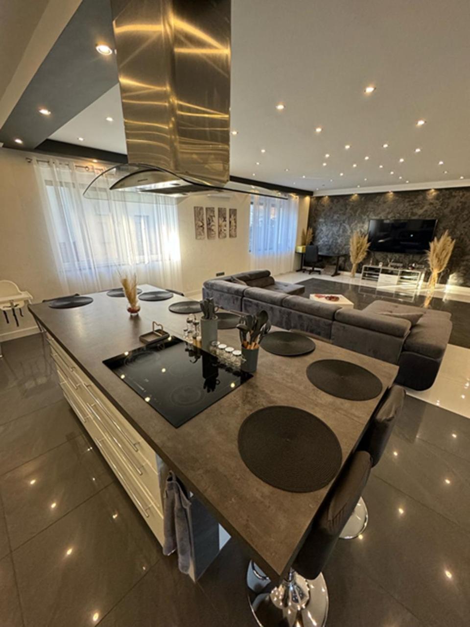 Bogyo Family Land Apartment